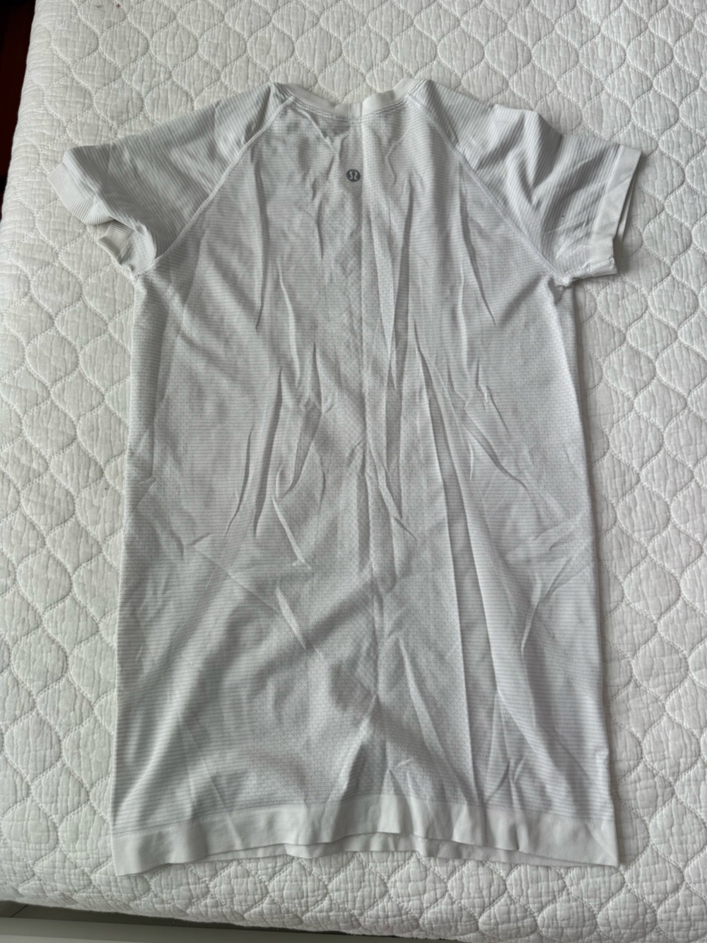 White Short-Sleeve swiftly tech Shirt - Picture 2 of 2